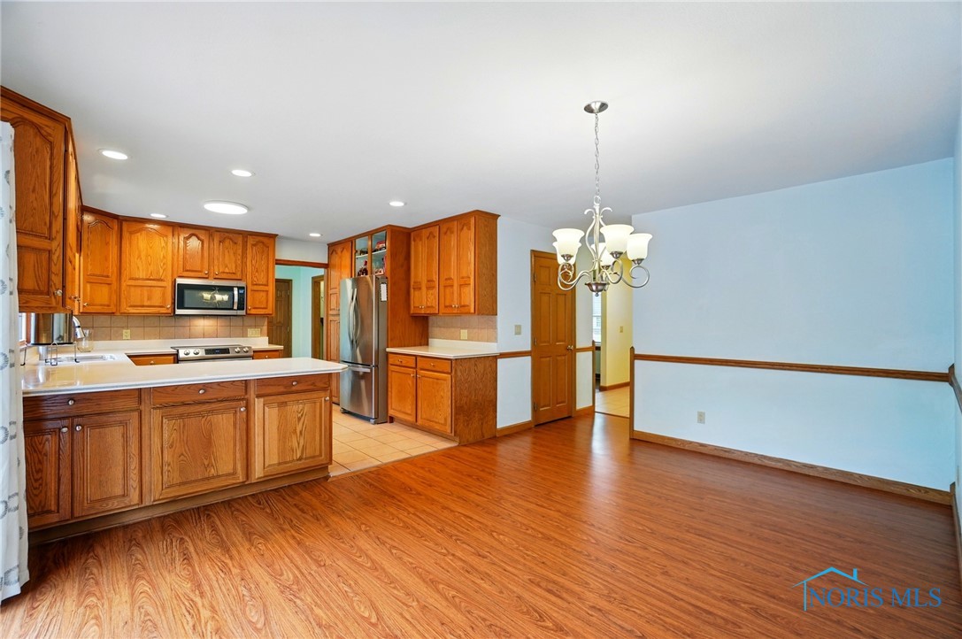 864 Cherry Lane, Waterville, Ohio image 11