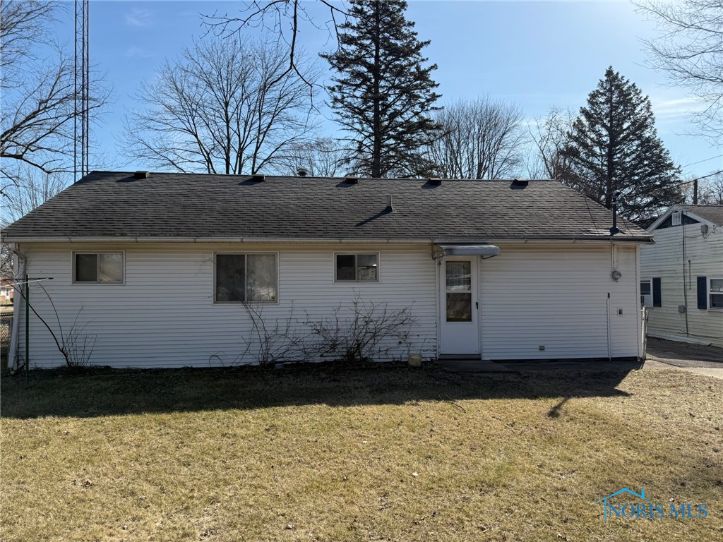 401 Dickens Drive, Toledo, Ohio image 2