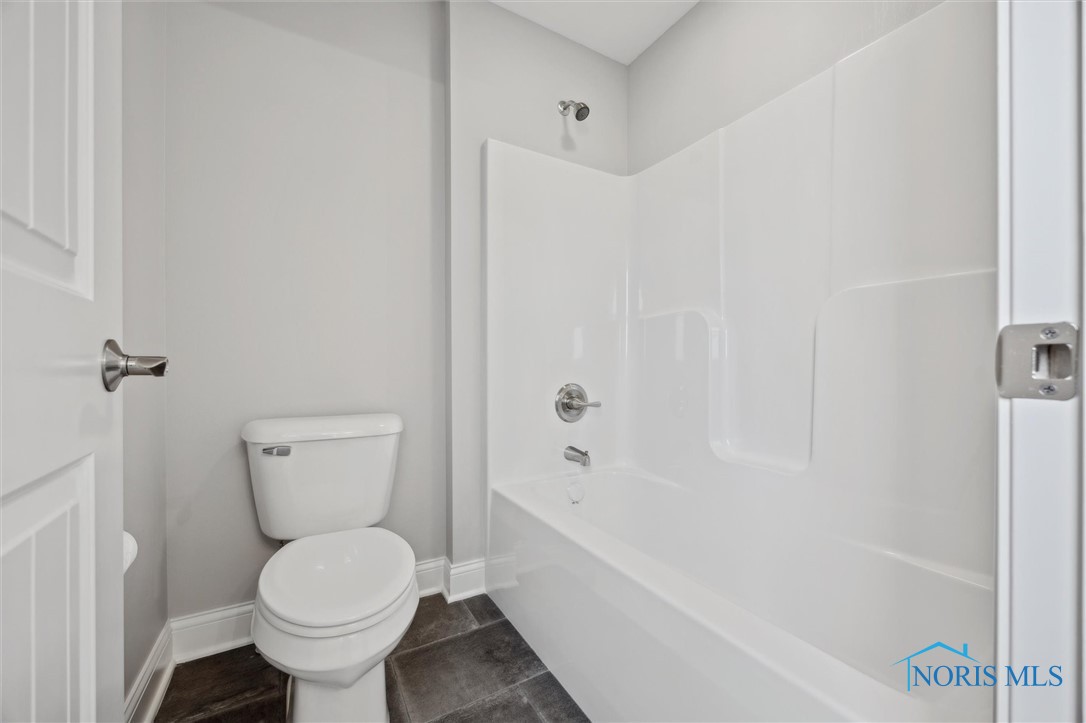 1001 Stoneleigh Road, Perrysburg, Ohio image 33
