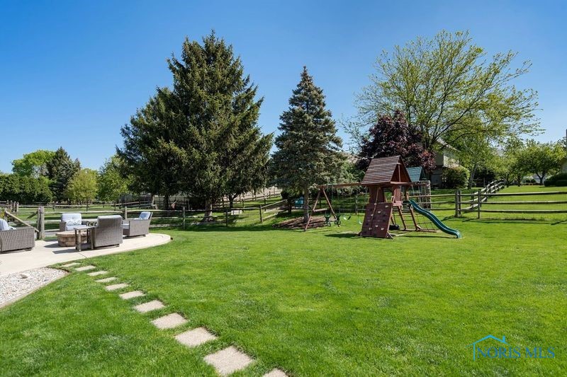 26884 Riverford Drive, Perrysburg, Ohio image 7