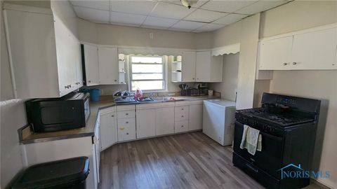 Tiny photo for 2329 Seaman Street, Toledo, OH 43605 (MLS # 6136429)