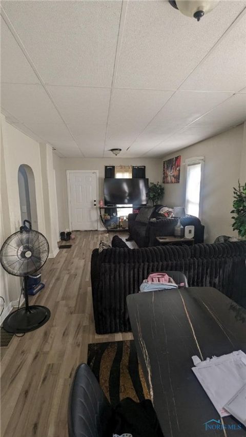 Tiny photo for 2329 Seaman Street, Toledo, OH 43605 (MLS # 6136429)