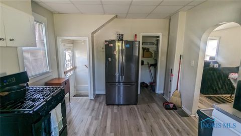 Tiny photo for 2329 Seaman Street, Toledo, OH 43605 (MLS # 6136429)