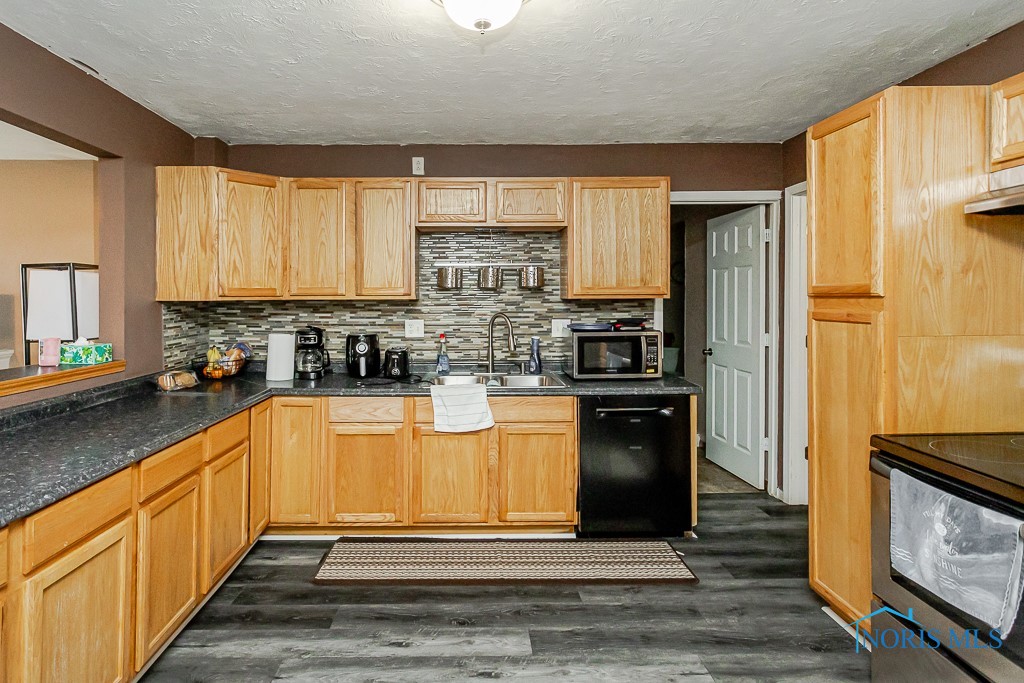 200 Ellis Avenue, Findlay, Ohio image 20