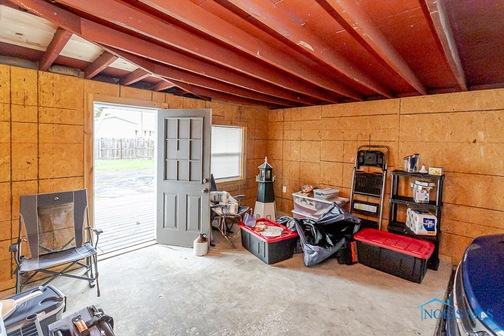 200 Ellis Avenue, Findlay, Ohio image 13