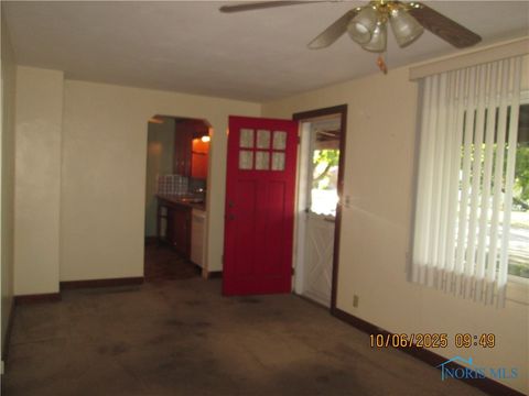 Tiny photo for 109 Garmatter Street, Bluffton, OH 45817 (MLS # 6136822)