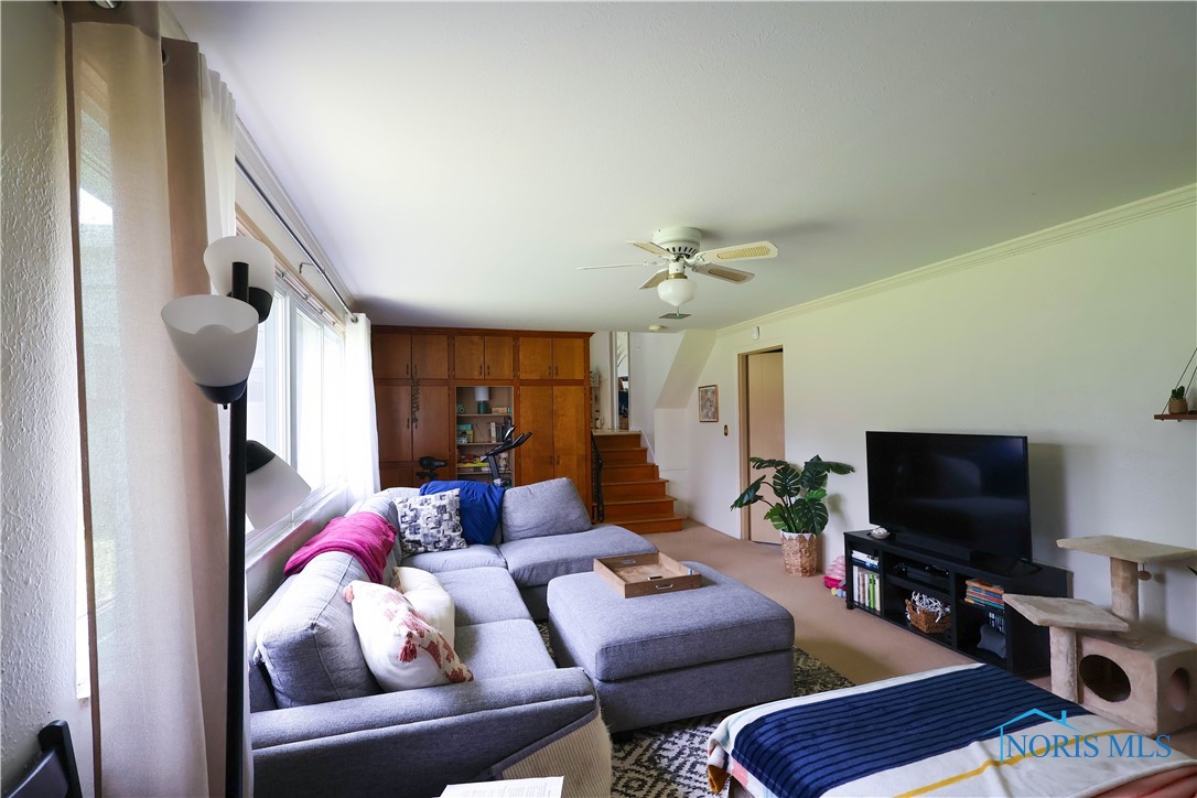 2257 Greenlawn Drive, Toledo, Ohio image 14