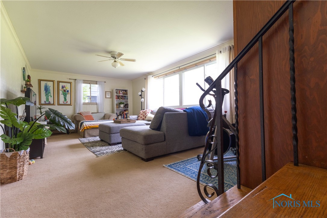 2257 Greenlawn Drive, Toledo, Ohio image 12