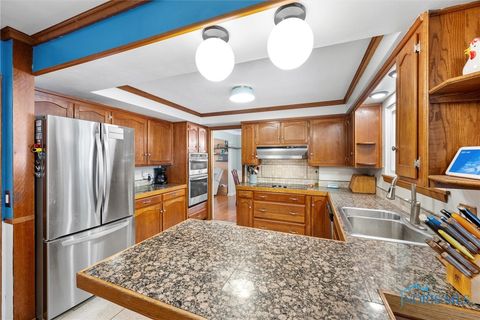Tiny photo for 4259 Rose Garden Drive, Toledo, OH 43623 (MLS # 6135627)