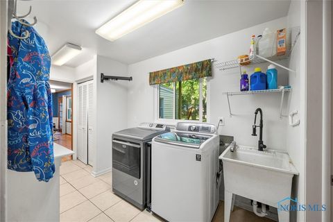 Tiny photo for 4259 Rose Garden Drive, Toledo, OH 43623 (MLS # 6135627)