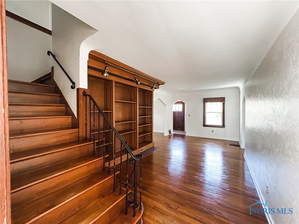 4815 Haddington Drive, Toledo, Ohio image 15