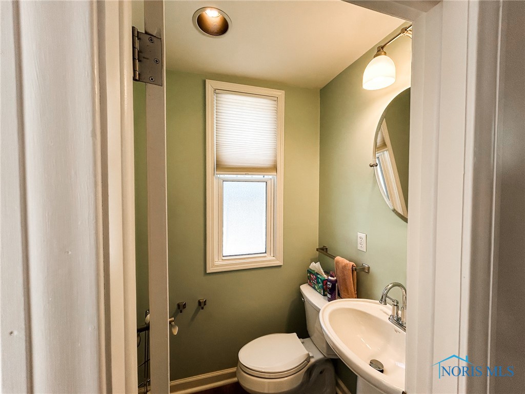 4815 Haddington Drive, Toledo, Ohio image 28