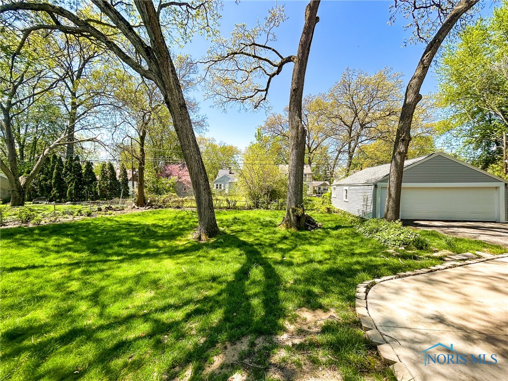 4815 Haddington Drive, Toledo, Ohio image 46