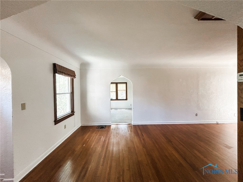 4815 Haddington Drive, Toledo, Ohio image 18