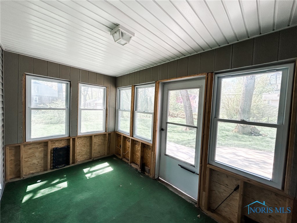 4815 Haddington Drive, Toledo, Ohio image 24