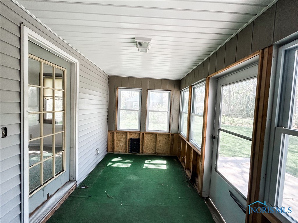 4815 Haddington Drive, Toledo, Ohio image 23