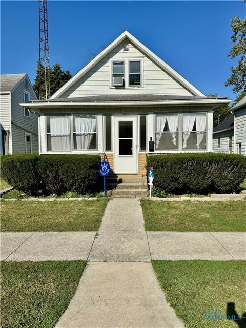 Photo of 420 Highland St, Defiance, OH 43512 (MLS # 6135593)