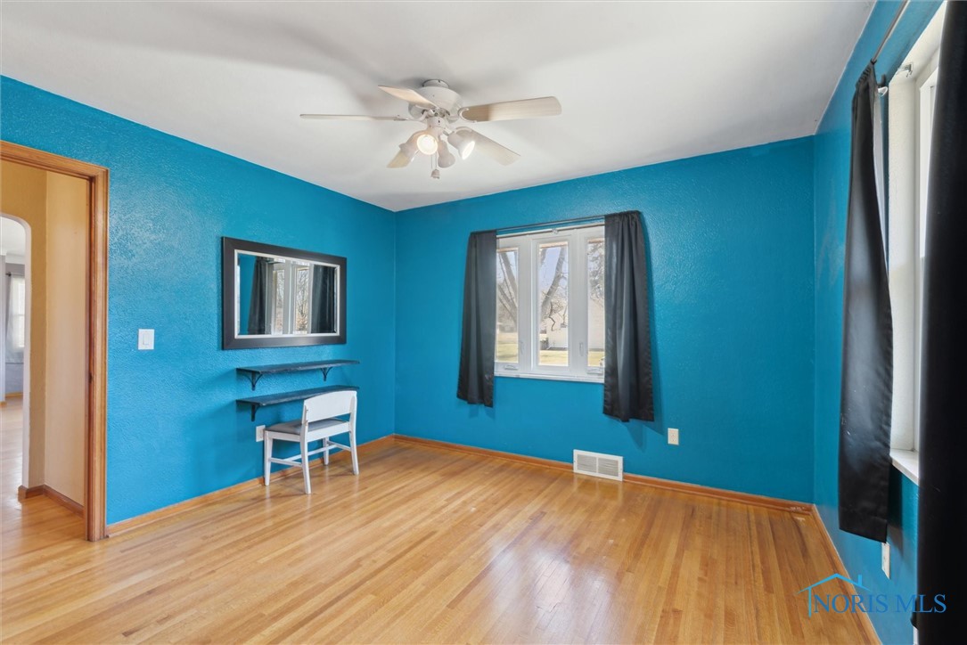 3262 Cragmoor Avenue, Toledo, Ohio image 16