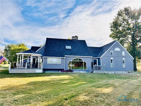 Tiny photo for 324 Dublin Lane, Bryan, OH 43506 (MLS # 6136669)