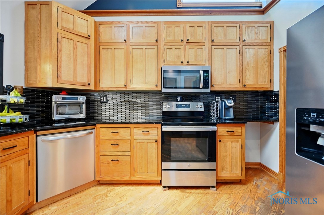 528 Liberty Street, Findlay, Ohio image 14