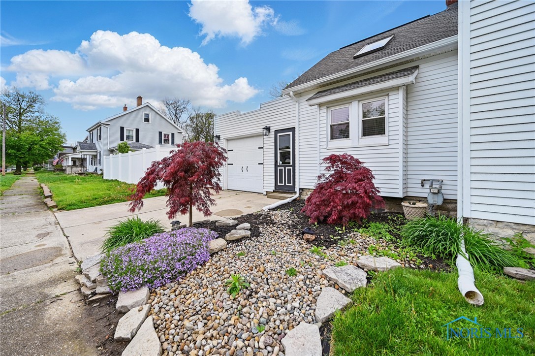 528 Liberty Street, Findlay, Ohio image 26