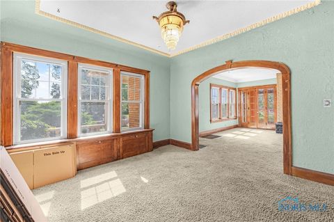 Tiny photo for 2950 Broadway Street, Toledo, OH 43614 (MLS # 6137005)