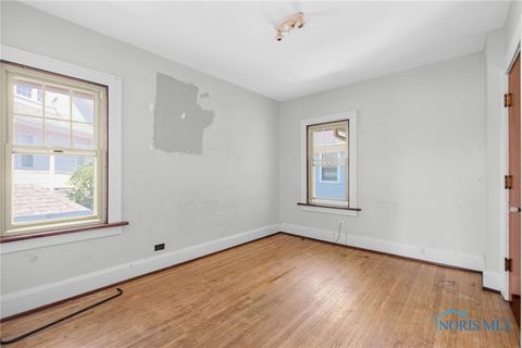 Tiny photo for 2950 Broadway Street, Toledo, OH 43614 (MLS # 6137005)