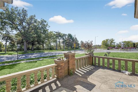 Tiny photo for 2950 Broadway Street, Toledo, OH 43614 (MLS # 6137005)