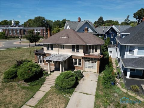 Tiny photo for 2950 Broadway Street, Toledo, OH 43614 (MLS # 6137005)