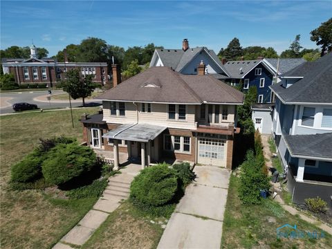 Tiny photo for 2950 Broadway Street, Toledo, OH 43614 (MLS # 6137005)