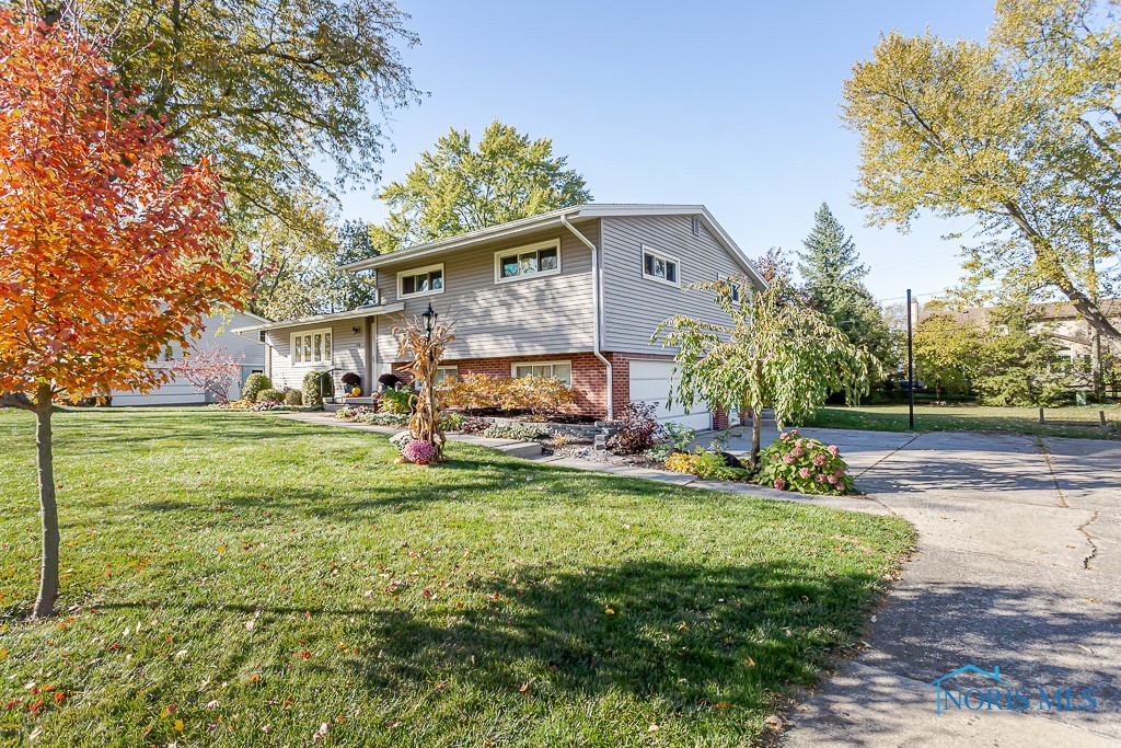 116 Cranden Drive, Perrysburg, Ohio image 3