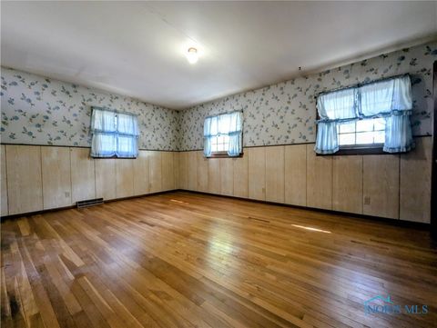 Tiny photo for 404 Walnut Street, Archbold, OH 43502 (MLS # 6135921)