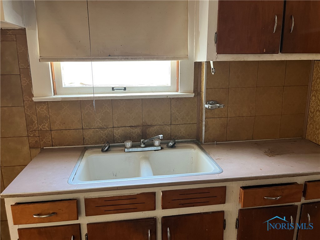 2133 Dana Street, Toledo, Ohio image 14