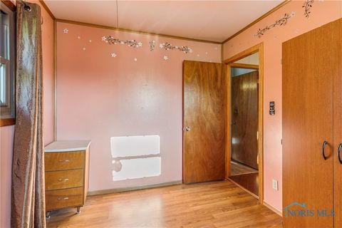 Tiny photo for 1010 Brenda Court, Findlay, OH 45840 (MLS # 6137019)
