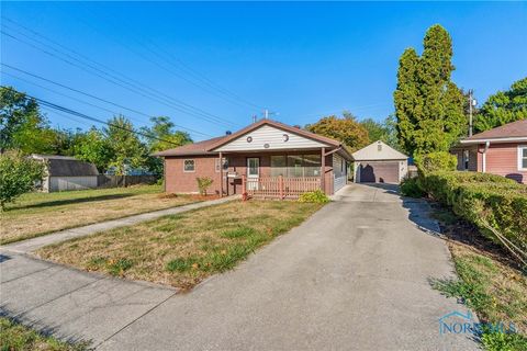 Photo of 1010 Brenda Court, Findlay, OH 45840 (MLS # 6137019)