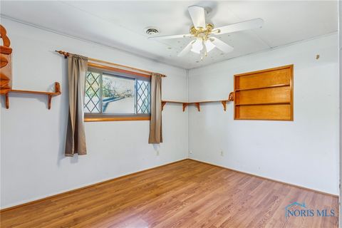 Tiny photo for 1010 Brenda Court, Findlay, OH 45840 (MLS # 6137019)