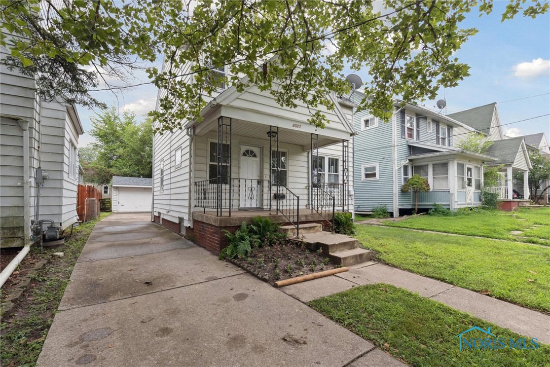 2011 Berdan Avenue