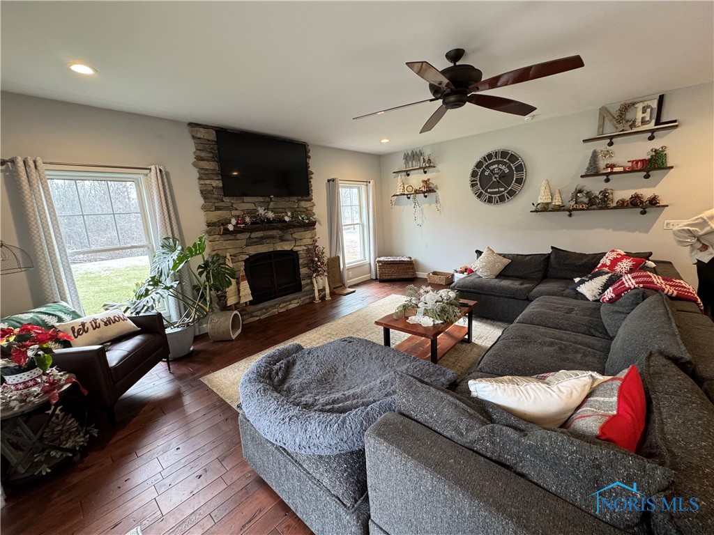 6937 Yawberg Road, Whitehouse, Ohio image 9