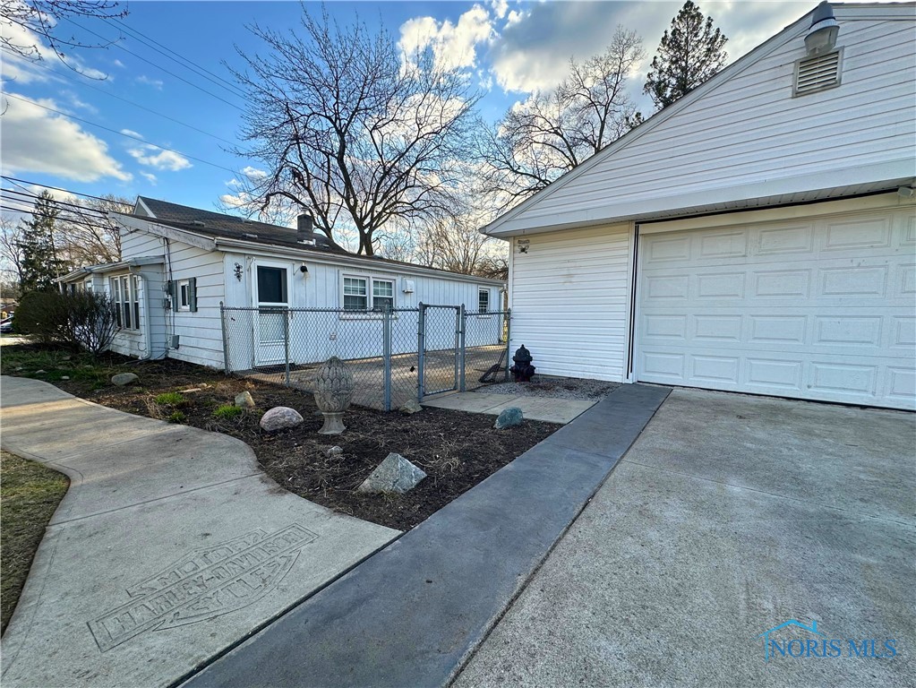 7212 Angola Road, Holland, Ohio image 12