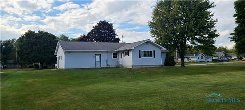 Tiny photo for 303 Eastwood Street, Wauseon, OH 43567 (MLS # 6136432)