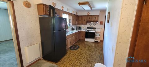 Tiny photo for 303 Eastwood Street, Wauseon, OH 43567 (MLS # 6136432)