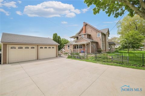 Tiny photo for 220 W Wayne Street, Maumee, OH 43537 (MLS # 6136205)