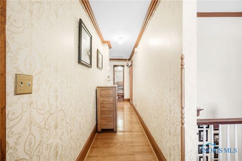 Tiny photo for 220 W Wayne Street, Maumee, OH 43537 (MLS # 6136205)
