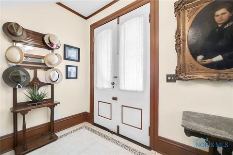 Tiny photo for 220 W Wayne Street, Maumee, OH 43537 (MLS # 6136205)
