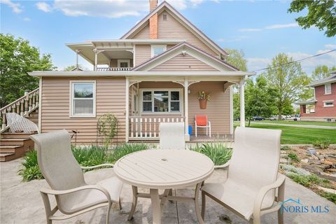 Tiny photo for 220 W Wayne Street, Maumee, OH 43537 (MLS # 6136205)
