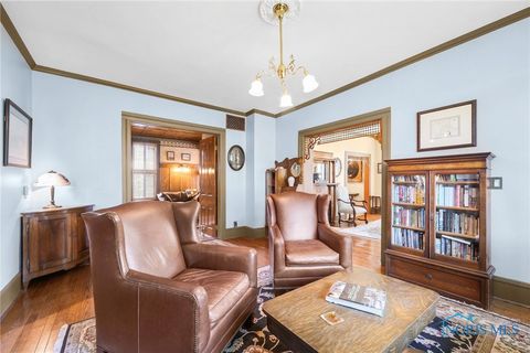 Tiny photo for 220 W Wayne Street, Maumee, OH 43537 (MLS # 6136205)
