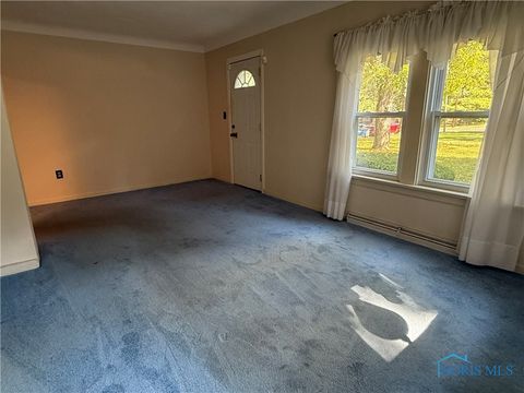 Tiny photo for 6111 Meteor Avenue, Toledo, OH 43623 (MLS # 6136777)