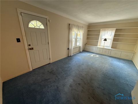 Tiny photo for 6111 Meteor Avenue, Toledo, OH 43623 (MLS # 6136777)