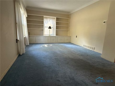 Tiny photo for 6111 Meteor Avenue, Toledo, OH 43623 (MLS # 6136777)