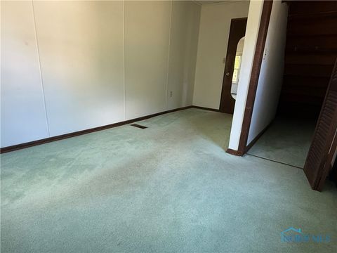 Tiny photo for 6111 Meteor Avenue, Toledo, OH 43623 (MLS # 6136777)